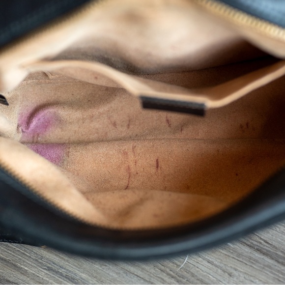 Gucci GG Marmont Small Shoulder Bag in Black - Picture 11 of 11